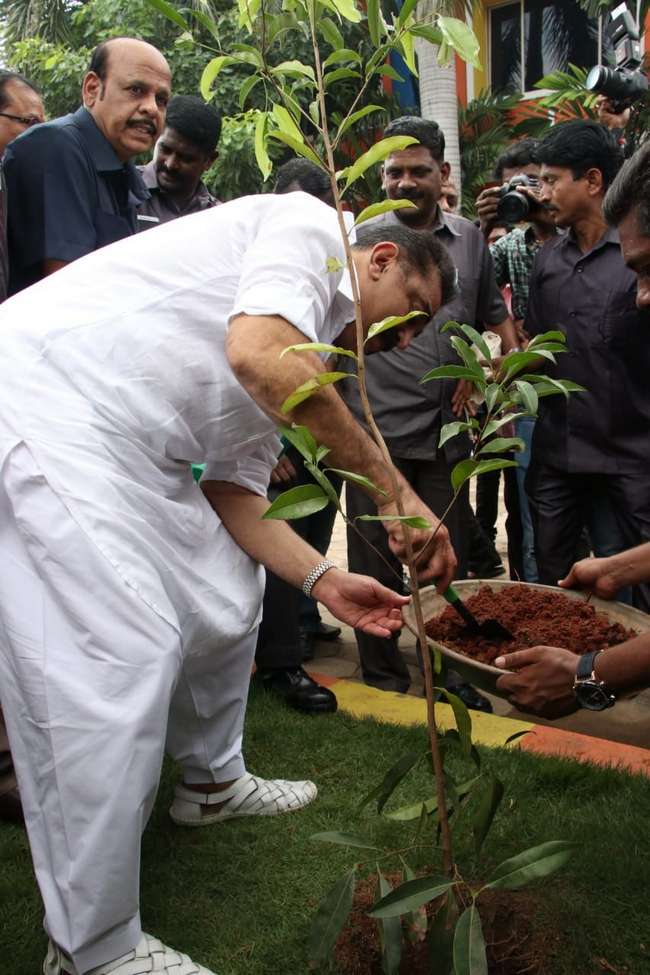 Vels Family Festival and Isari Ganesh Birthday Celebration Stills